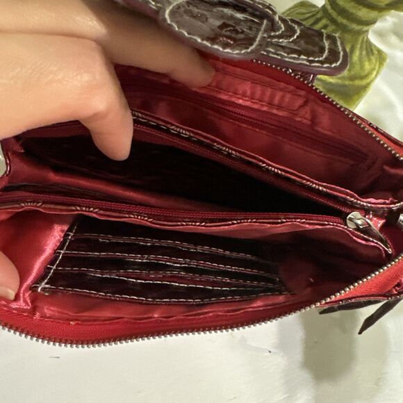 Vintage Y2K Buckle Three Fold Soho Small Keychain Wallet Faux Leather Mirrored - Picture 11 of 13